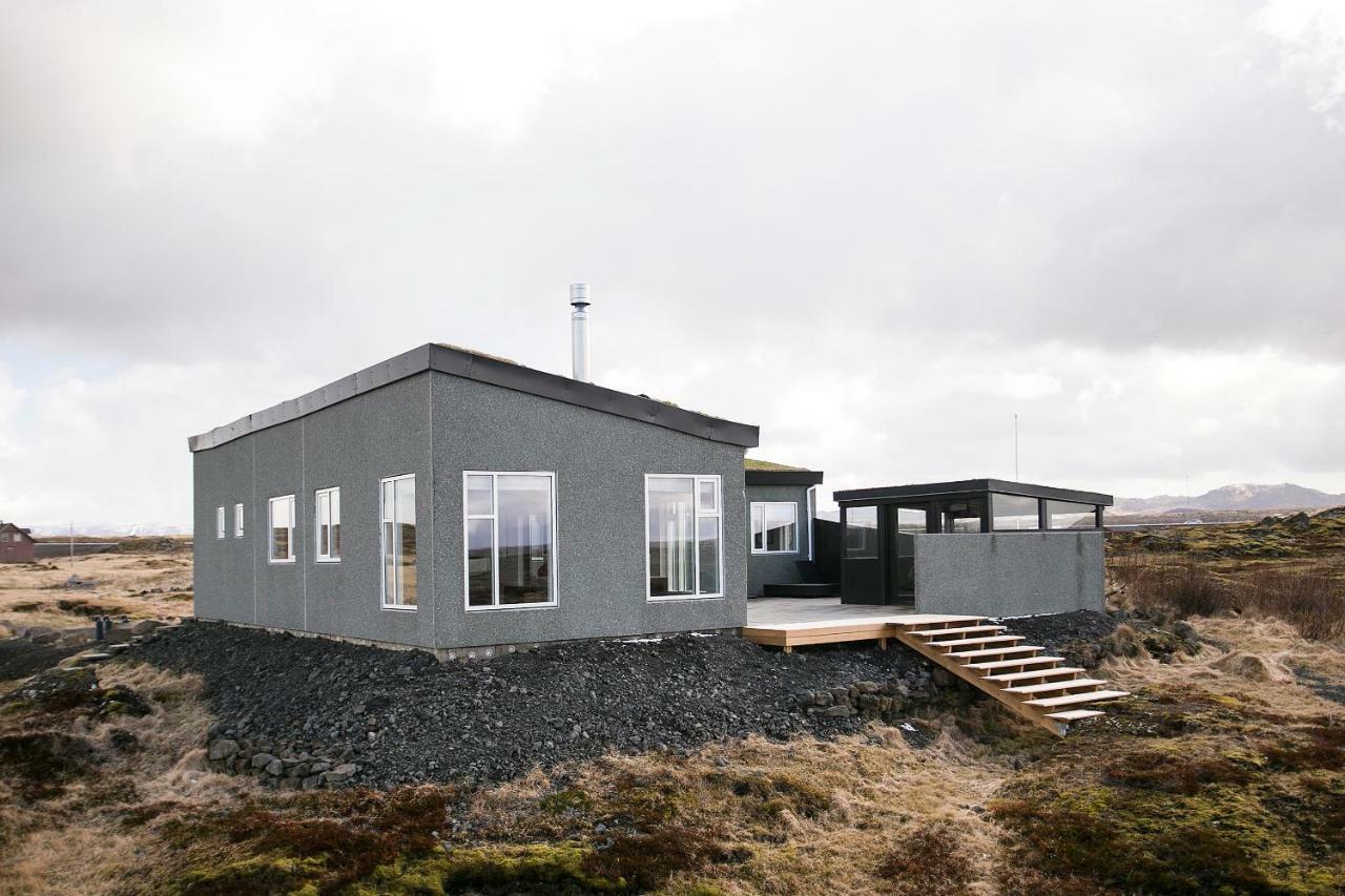 Hvassahraun Cabin By The Sea Vogar  Экстерьер фото